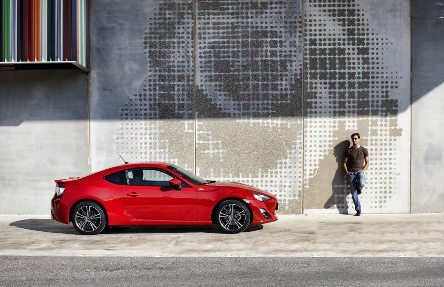  Toyota GT 86 2012 года  (фото 93 из 106)